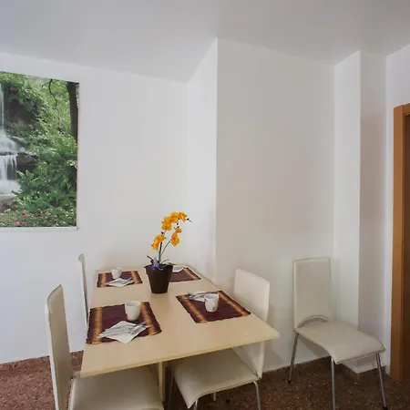 Bed & Breakfast Ravalencia Ii Valencia