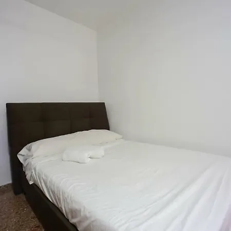 Ravalencia Ii Bed & Breakfast