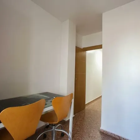 Bed & Breakfast Ravalencia Ii *