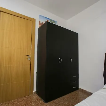 Ravalencia Ii Bed & Breakfast *